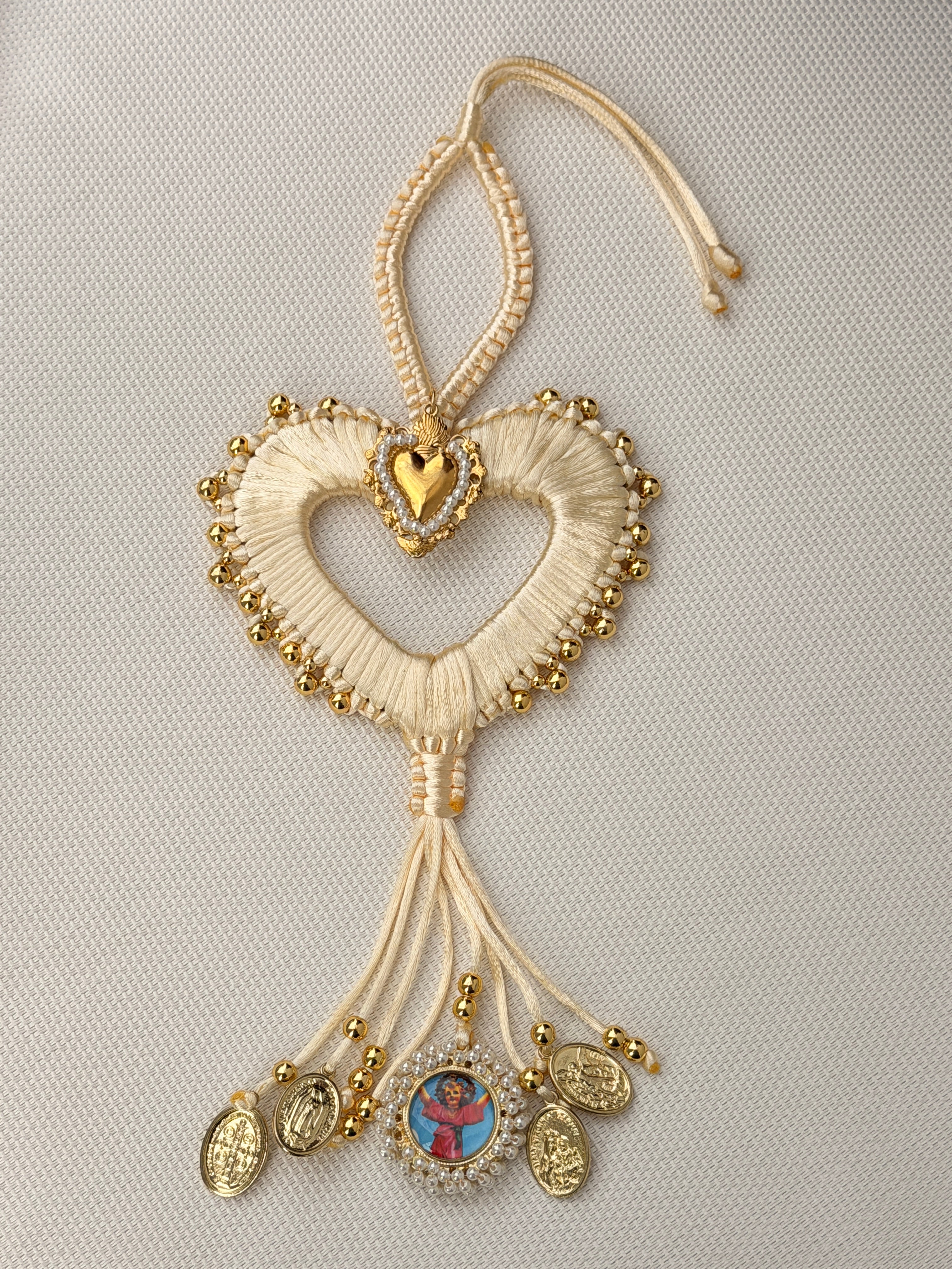 HANDMADE BEIGE HOME BLESSINGS ADJUSTABLE ORNAMENTS – TECHNOSTATION